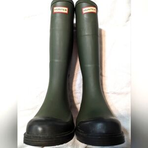Hunter tall boot size 7- green and black